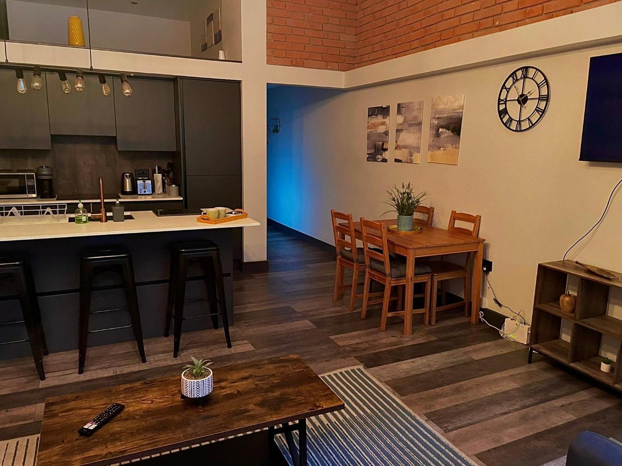Artistic, Cozy, Stylish, Open Plan, City Centre 1Br シェフィールド エクステリア 写真
